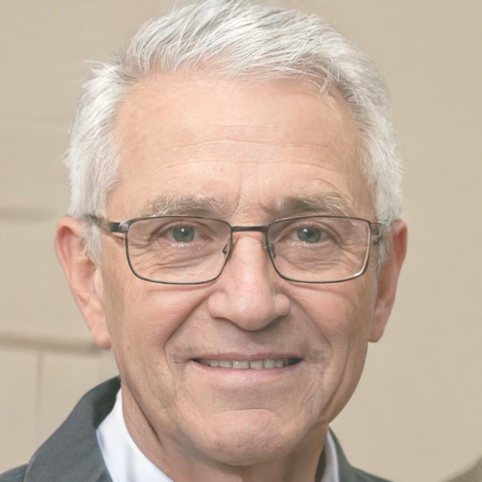 Carlos Mendez, Asesor Financiero Senior